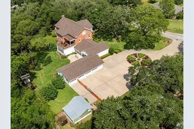 1920 Marguerite St, Bay City, TX 77414 - Photo 38