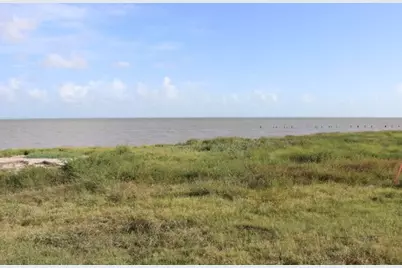 3053 Bay Point Dr, Palacios, TX 77465 - Photo 6