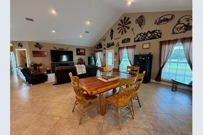 610 Fm 1862, Blessing, TX 77419 - Photo 12