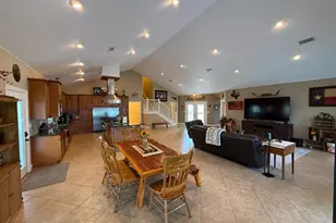 610 Fm 1862, Blessing, TX 77419 - Photo 8