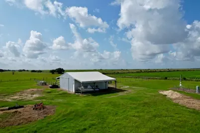 1901 Fm1862, Blessing, TX 77419 - Photo 18