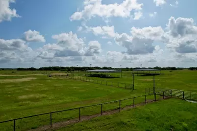 1901 Fm1862, Blessing, TX 77419 - Photo 14