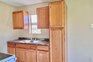 3021 Sycamore Ave, Bay City, TX 77414 - Photo 2