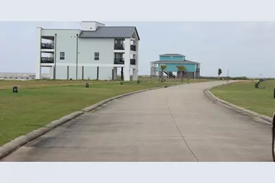 3348 Bay Point Dr., Palacios, TX 77465 - Photo 2