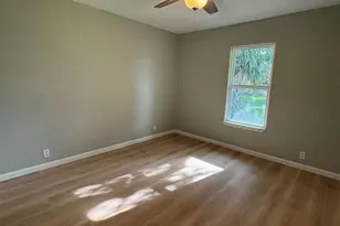 207 Henderson, Palacios, TX 77465 - Photo 32