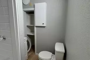 207 Henderson, Palacios, TX 77465 - Photo 34