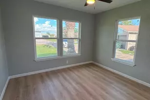 207 Henderson, Palacios, TX 77465 - Photo 42