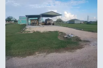 38 Squid, Palacios, TX 77465 - Photo 8