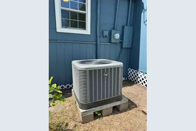 312 Magnusson, Palacios, TX 77465 - Photo 18