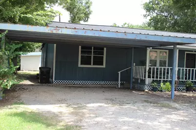 312 Magnusson, Palacios, TX 77465 - Photo 4