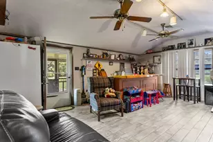 21126 Hwy 111, Louise, TX 77455 - Photo 26