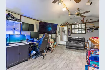 21126 Hwy 111, Louise, TX 77455 - Photo 28