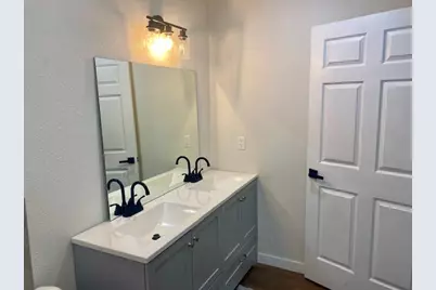 555 Center, Matagorda, TX 77457 - Photo 26