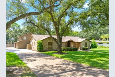 2624 Oak Drive, Bay City, TX 77414 - Photo 4