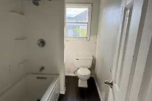 319 Morton, Palacios, TX 77465 - Photo 6