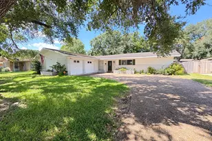 2801 Del Monte, Bay City, TX 77414 - Photo 1