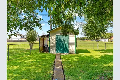 1816 Leissner, Bay City, TX 77414 - Photo 20