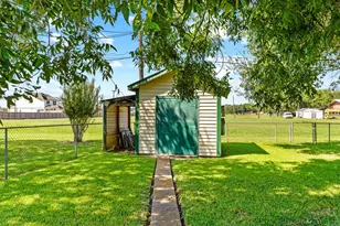 1816 Leissner, Bay City, TX 77414 - Photo 20