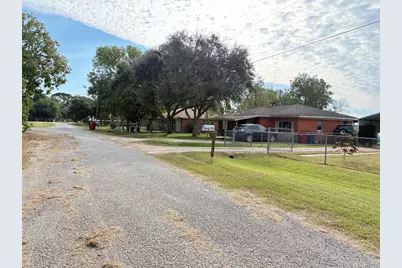 135 Janice, Bay City, TX 77414 - Photo 26