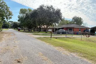 135 Janice, Bay City, TX 77414 - Photo 26