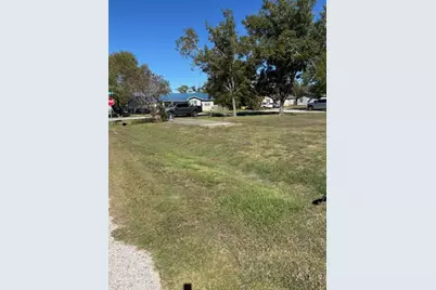 201 Beecher, Palacios, TX 77465 - Photo 10