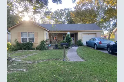 1706 Katy Avenue, Bay City, TX 77414 - Photo 1