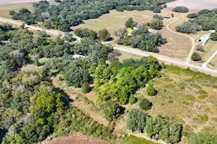 979 N Fm 647 Rd, Louise, TX 77455 - Photo 8