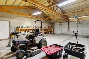 101 Oak Creek Dr, Van Vleck, TX 77482 - Photo 32