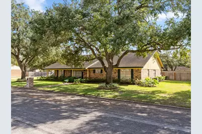 3012 Encino, Bay City, TX 77414 - Photo 2