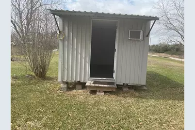 625 Lakeview Drive, Markham, TX 77414 - Photo 30