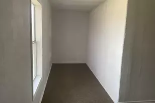 625 Lakeview Dr, Markham, TX 77414 - Photo 14