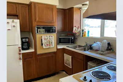 2009 Stonesthrow Drive, Bay City, TX 77414 - Photo 6