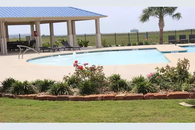 3432 Bay Point Dr, Palacios, TX 77465 - Photo 2