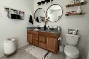 1410 Red Hills Dr, Rosharon, TX 77583 - Photo 14