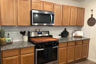 1410 Red Hills Dr, Rosharon, TX 77583 - Photo 12