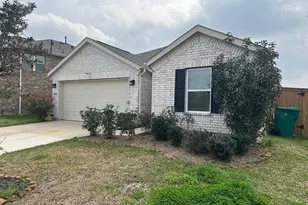 1410 Red Hills Dr, Rosharon, TX 77583 - Photo 1