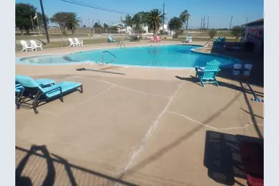 2099 W. Bayshore, Palacios, TX 77465 - Photo 2