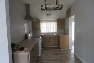 111 Duson, Palacios, TX 77465 - Photo 14