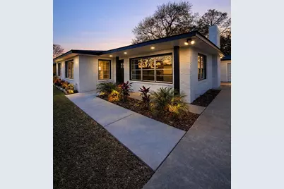 1716 Pecan, Bay City, TX 77414 - Photo 2