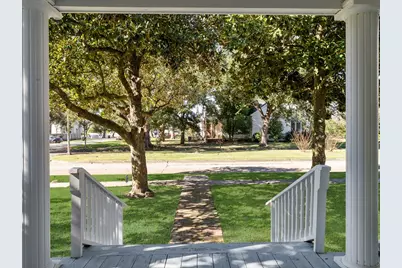 2421 Ave G, Bay City, TX 77414 - Photo 4