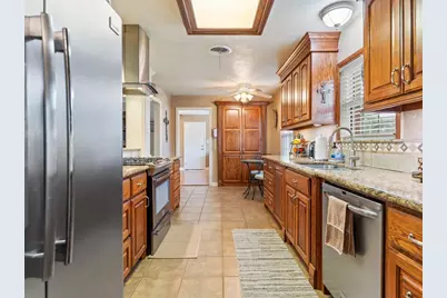 910 6th Street, Bay City, TX 77414 - Photo 12