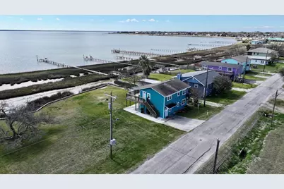 401 East Bayshore Drive, Palacios, TX 77465 - Photo 36