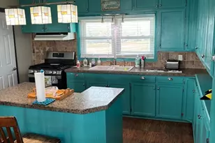 401 E Bayshore Dr, Palacios, TX 77465 - Photo 16