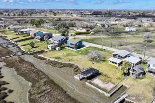 401 E Bayshore Dr, Palacios, TX 77465 - Photo 40