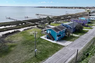 401 E Bayshore Dr, Palacios, TX 77465 - Photo 36