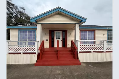 1105 N Brazosport Blvd, Richwood, TX 77531 - Photo 1