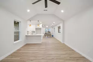 17 Cr 243, Matagorda, TX 77457 - Photo 12