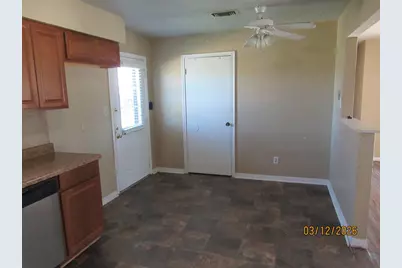 403 Lotus, Lake Jackson, TX 77566 - Photo 14