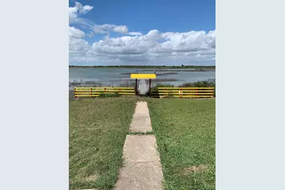 228 Speckled Trout Loop, Palacios, TX 77465 - Photo 8