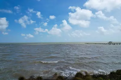 3145 Bay Ridge Dr., Palacios, TX 77465 - Photo 4